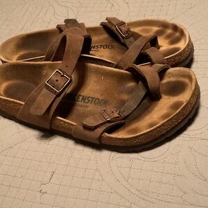 Birkenstock Women’s Tan Sandals
